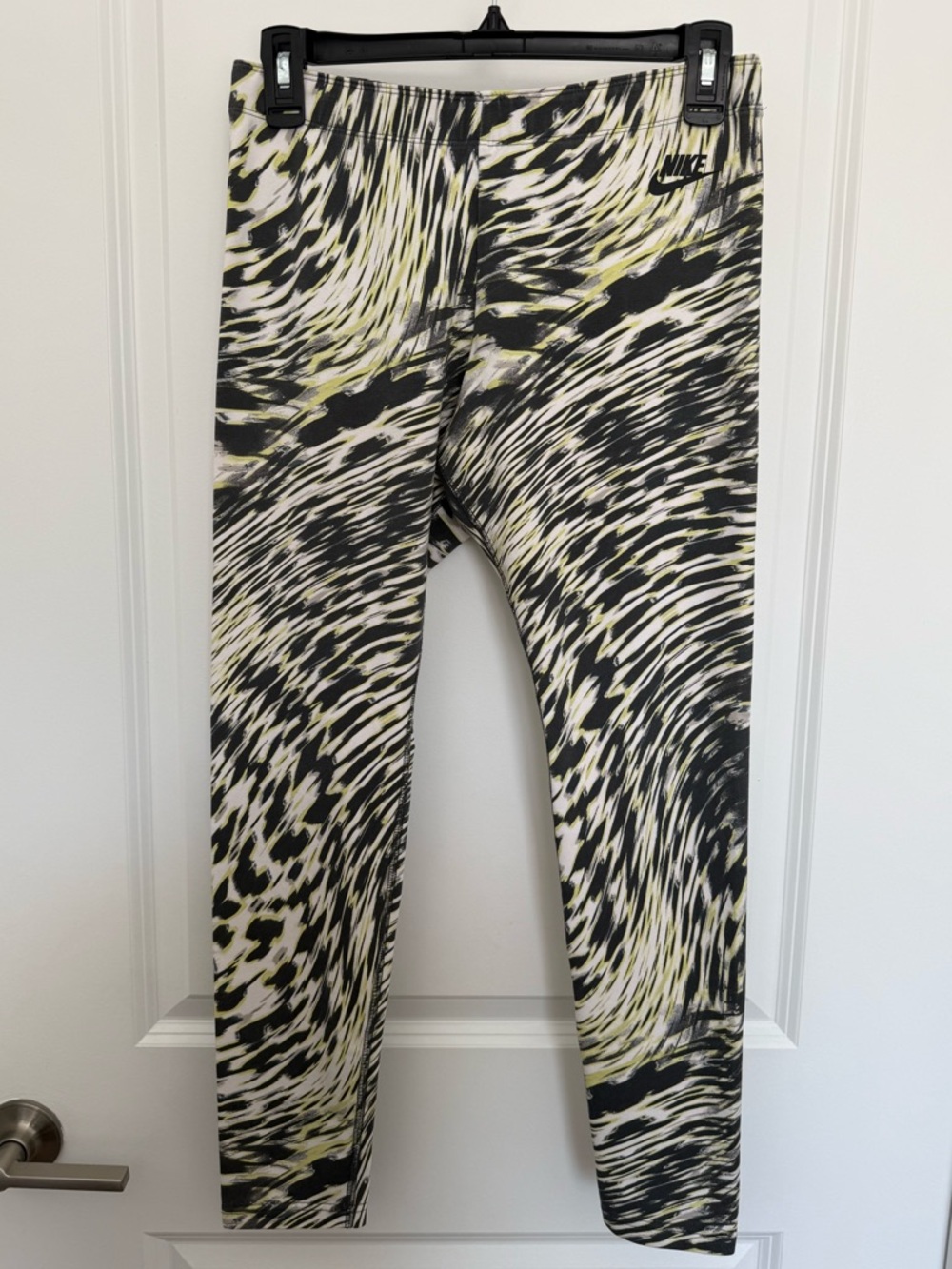 Nike Black, White & Yellow Swirl Print Leggings With Just Do It Inside Logo